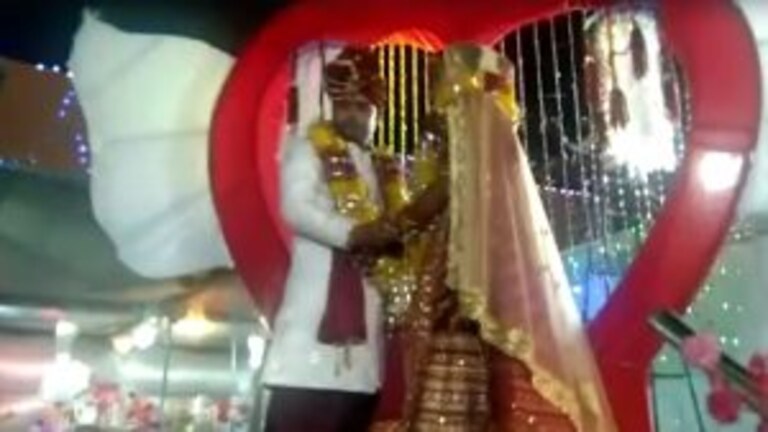 उन्नाव: गंजे दूल्हे ने लगाया था विग, फिर हुआ ऐसा कि खुल गई पोल, दुल्हन ने लौटा दी बारात UP Tak