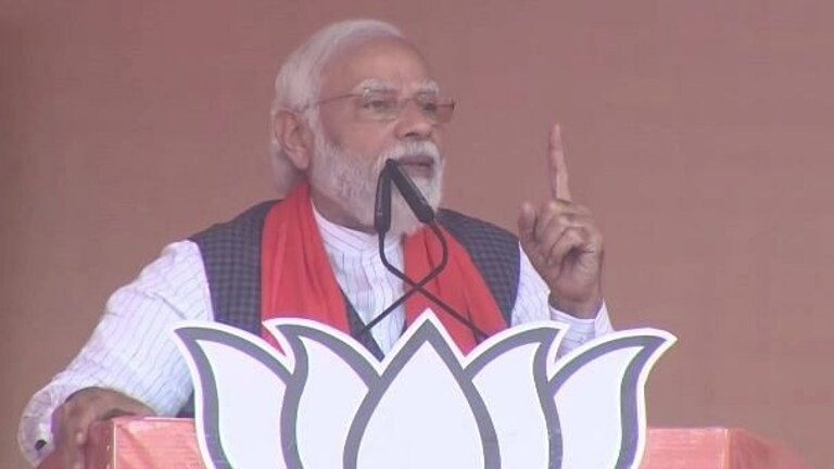 UP चुनाव: PM मोदी बोले- ‘हम परिवार वाले नहीं, लेकिन परिवार के दर्द को पहचानते हैं’ UP Tak