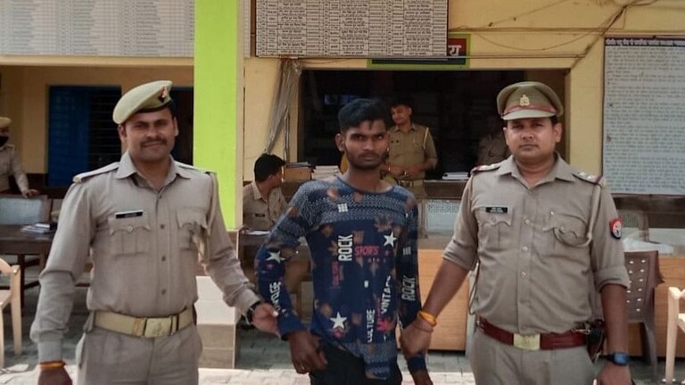 बिजनौर: बहन के प्रेम प्रसंग से नाराज भाई ने प्रेमी का गला काटकर हत्या कर दी UP Tak