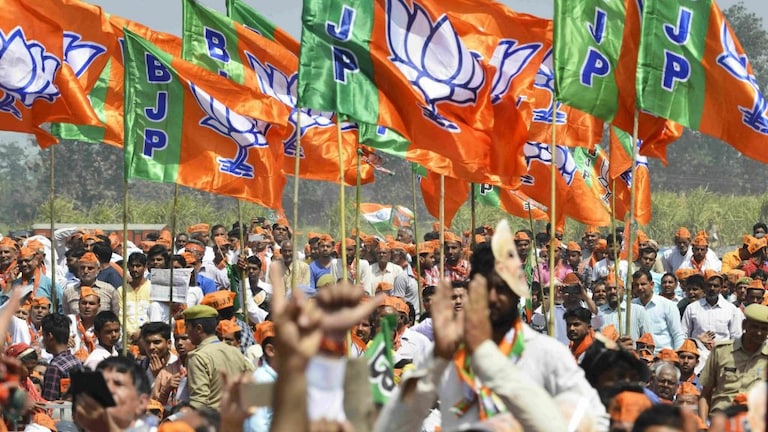 UP: रिपोर्ट का दावा- BSP के वोटों से BJP को मिली दोबारा सत्ता, केशव मौर्य इस वजह से हारे UP Tak