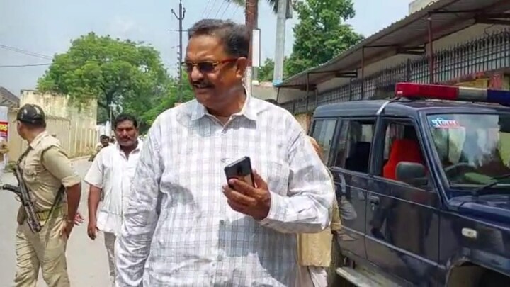 अंसारी परिवार की मुसीबतें बढ़ीं! मुख्तार को सजा मिलने के बाद अब BSP सांसद अफजाल पर आरोप तय UP Tak