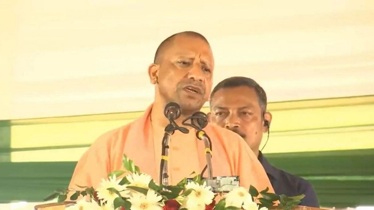 यूपी को 1 हजार अरब डॉलर की अर्थव्यवस्था बनाने में ग्राम पंचायतों की भूमिका अहम: सीएम योगी UP Tak