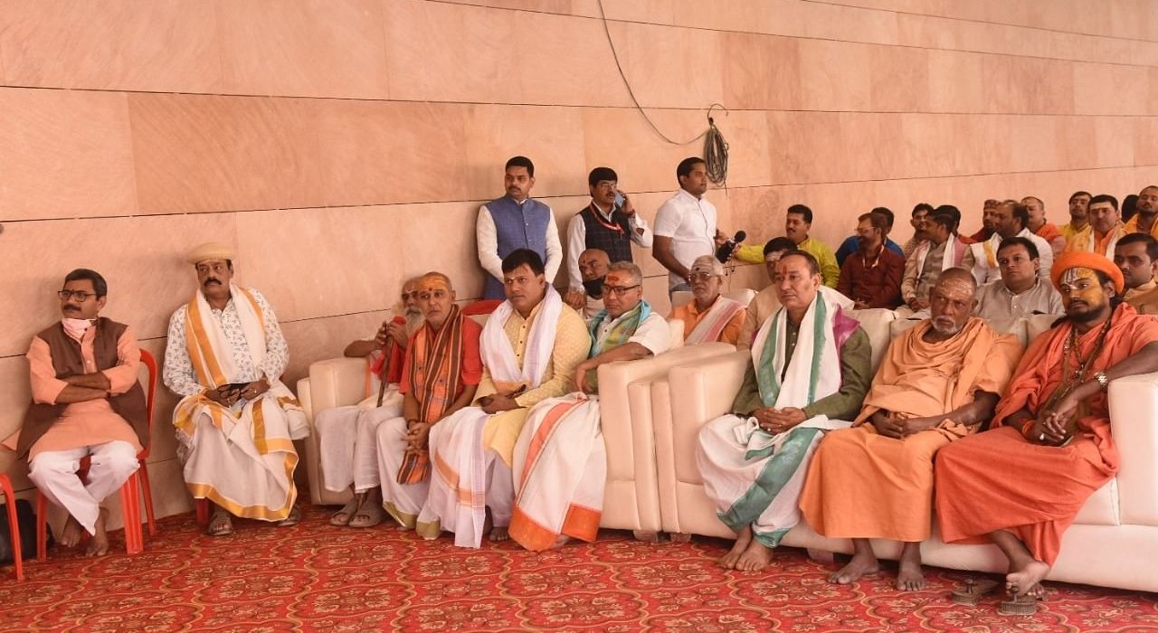 PM मोदी के केदारनाथ कार्यक्रम का काशी में हुआ प्रसारण, कॉरिडोर का जल्द करेंगे उद्घाटन UP Tak