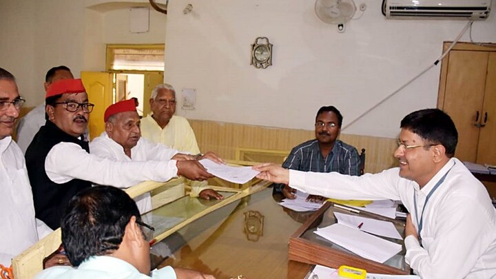 जब मोदी लहर में सारे सूरमा हवा हो गए तब डटे रहे नेताजी, बने आखिरी चुनाव में ‘विजयी मुलायम’ UP Tak