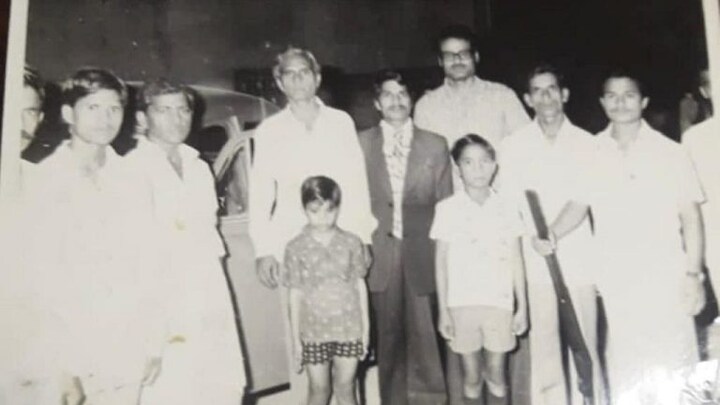 छतौना का ‘बुद्धू’, घर छोड़ बार-बार भागा, एक दिन आया फोन- ”महंत नरेंद्र गिरि बोल रहा हूं” UP Tak