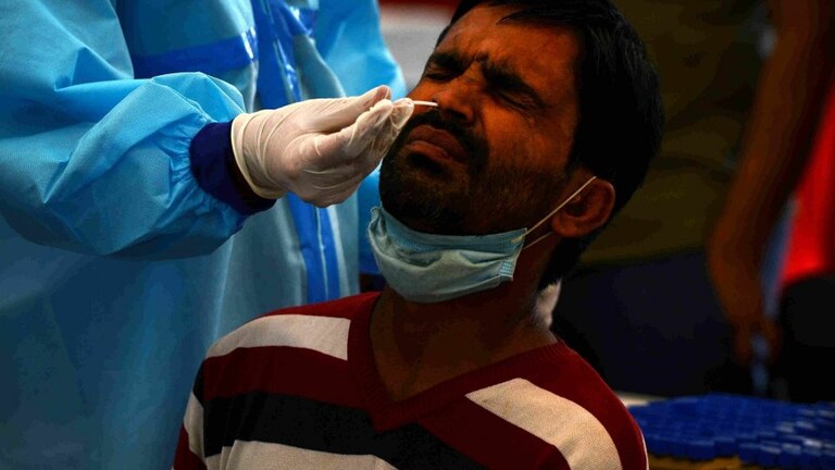 यूपी में मिला एक और ओमीक्रॉन केस, सिद्धार्थनगर में विदेश से लौटा युवक कोरोना संक्रमित UP Tak