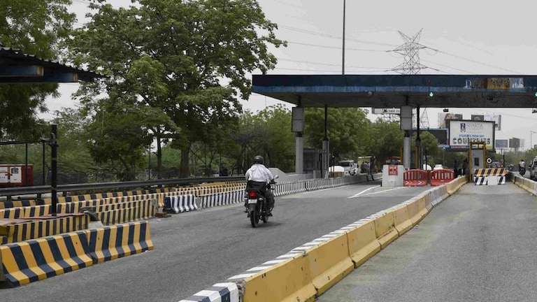 गौतमबुद्ध नगर में कोरोना ने फैलाया पैर, कोविड-19 संक्रमण के 66 नए मामले आए UP Tak