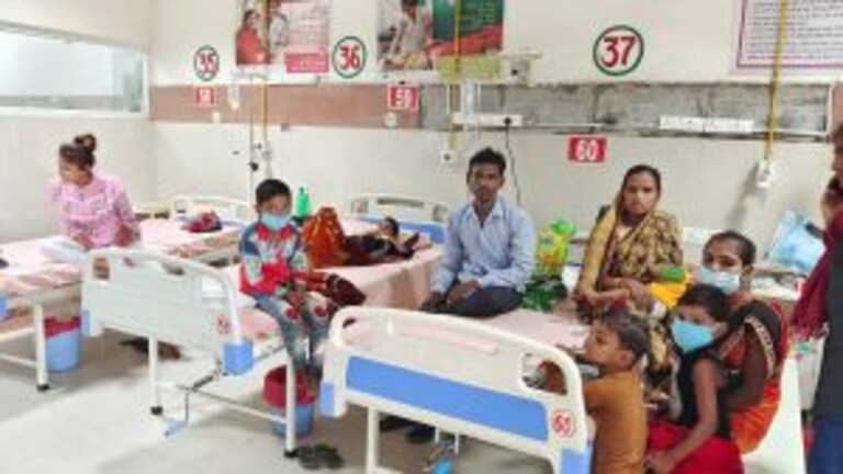 फिरोजाबाद में बुखार से मरने वालों की संख्या हुई 50 से ज्यादा: बीजेपी विधायक UP Tak