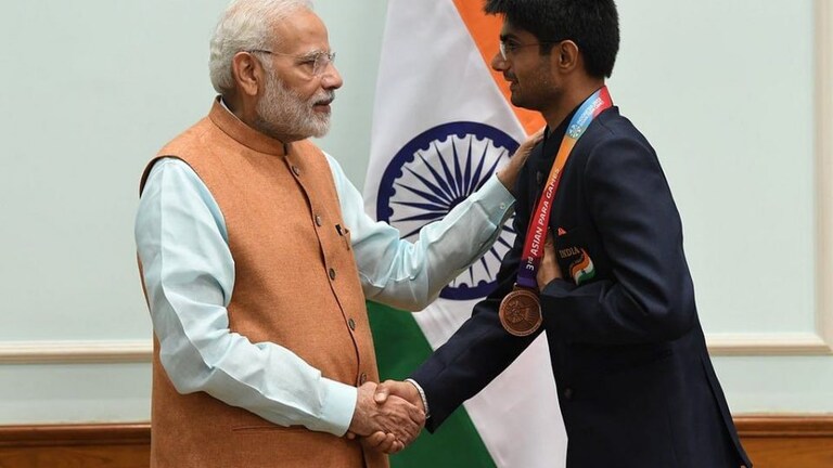 टोक्यो पैरालंपिक: DM सुहास एलवाई के रजत पदक जीतने पर पीएम मोदी और सीएम योगी ने दी बधाई UP Tak