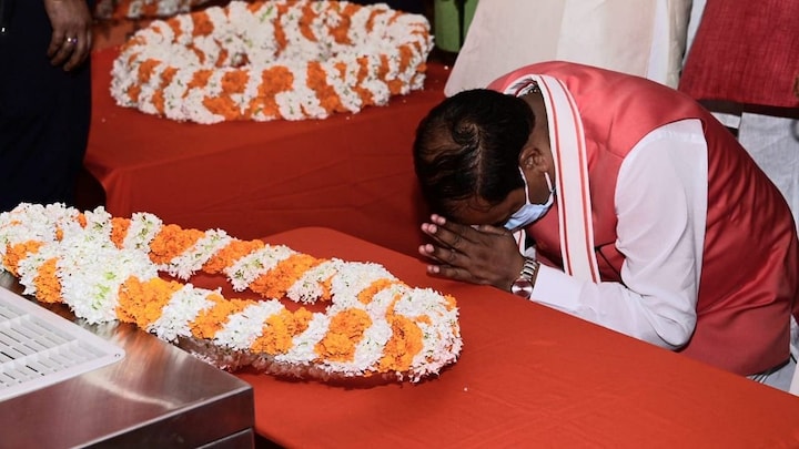 केशव प्रसाद मौर्य ने महंत नरेंद्र गिरि को दी श्रद्धांजलि, कहा- वह खुदकुशी नहीं कर सकते UP Tak