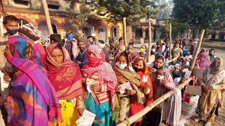 UP चुनाव: तीसरे फेज में किस पार्टी से सबसे ज्यादा दागी उम्मीदवार? जानिए बड़ी बातें UP Tak