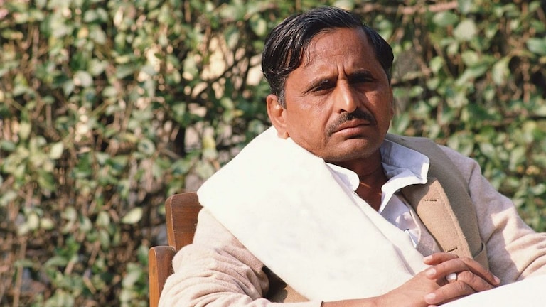 ‘सुघर के बेटे ने जाटव का पानी पीया’, छुआछूत को पटकने वाले ‘पहलवान’ मुलायम के सियासी किस्से UPTak