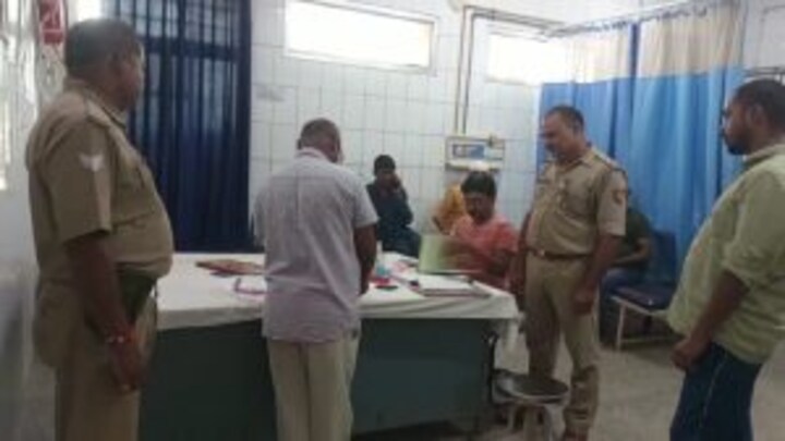 चंदौली: मारपीट की सूचना पर पहुंची पुलिस टीम पर हमला, SHO समेत आधा दर्जन पुलिसकर्मी घायल UP Tak