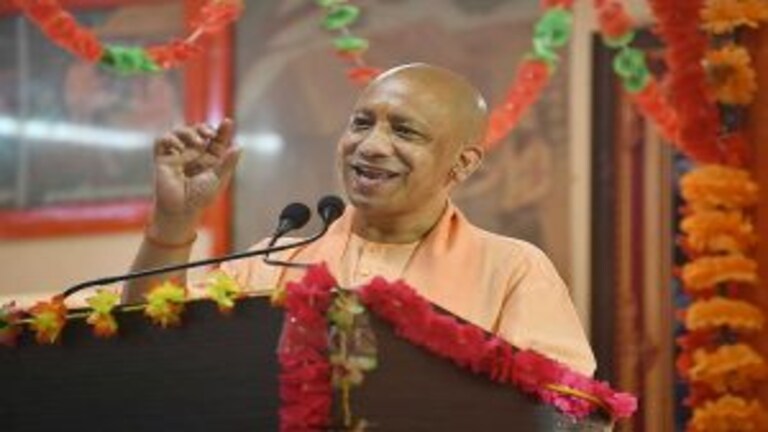 क्या योगी से नाराज हैं ब्राह्मण, UP चुनाव में छोड़ेंगे BJP का साथ? जानिए एक्सपर्ट्स की राय UP Tak