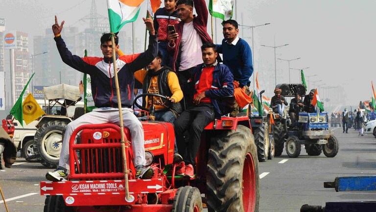 ‘मिशन UP’ की तैयारी में संयुक्त किसान मोर्चा, बढ़ेगी योगी सरकार की मुश्किल UP Tak