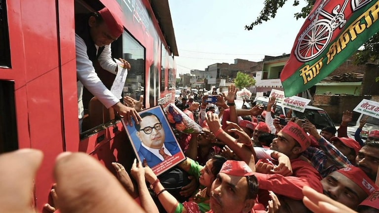 ‘गेस्ट हाउस कांड’ के आईने में देखिए अखिलेश की ‘दलित पॉलिटिक्स’, अब दलित देंगे SP का साथ? UP Tak