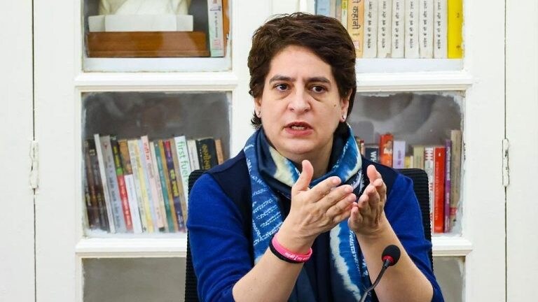 ‘अखिलेश यादव ज्योतिषी हो सकते हैं’, आखिर प्रियंका गांधी ने क्यों कसा ये तंज UP Tak