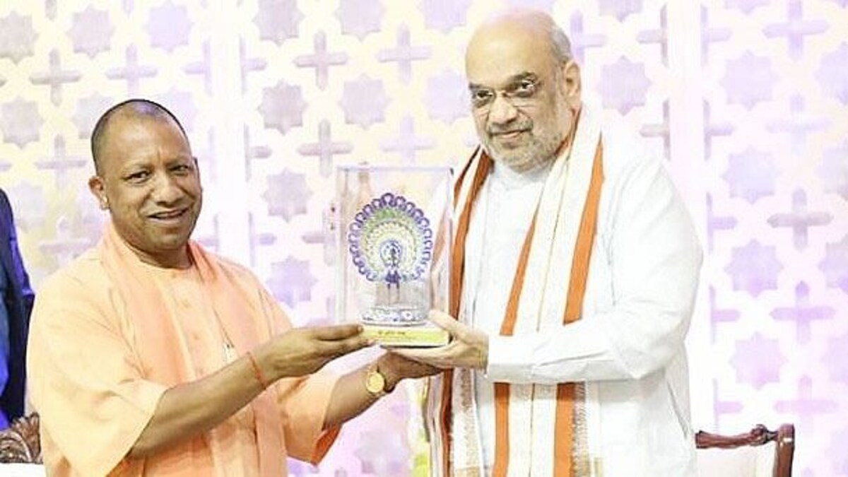 गृहमंत्री अमित शाह सहित 15 मुख्यमंत्रियों को सीएम योगी ने भेंट किए ODOP के तोहफे UP Tak