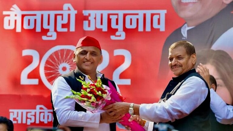 मैनपुरी उपचुनाव: अखिलेश-शिवपाल की जोड़ी ने बढ़ाईं BJP की मुश्किलें! पार्टी बना रही ‘प्लान-B’ UP Tak