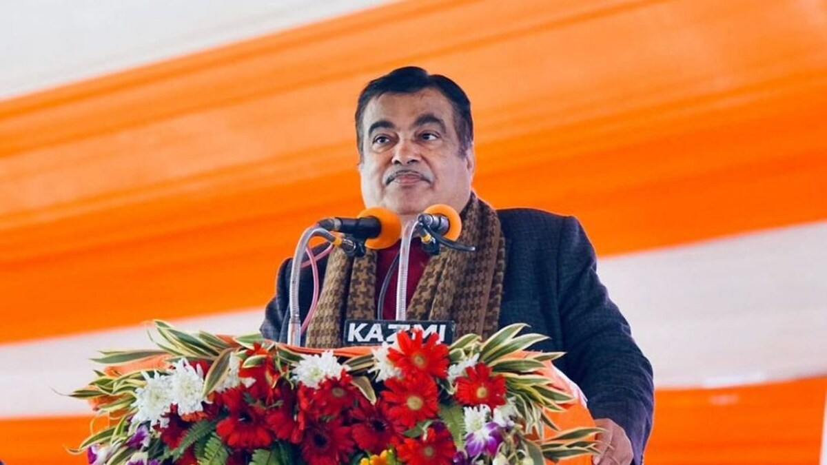 योगी आदित्यनाथ के शासनकाल में अब तक जो देखा वो ट्रेलर था, अब सही फिल्म चालू होगी: गडकरी UP Tak