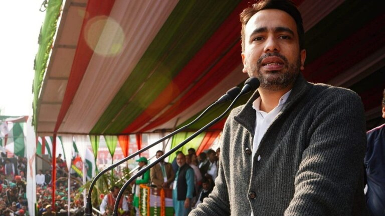 चौधरी चरण सिंह का जिक्र कर जयंत बोले- ‘आज रात CM योगी और PM मोदी को नींद नहीं आएगी’ UP Tak