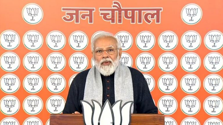 UP चुनाव: PM मोदी बोले- ‘जो पहले सरकार में थे, उनका एक ही एजेंडा था- यूपी को लूटो’ UP Tak