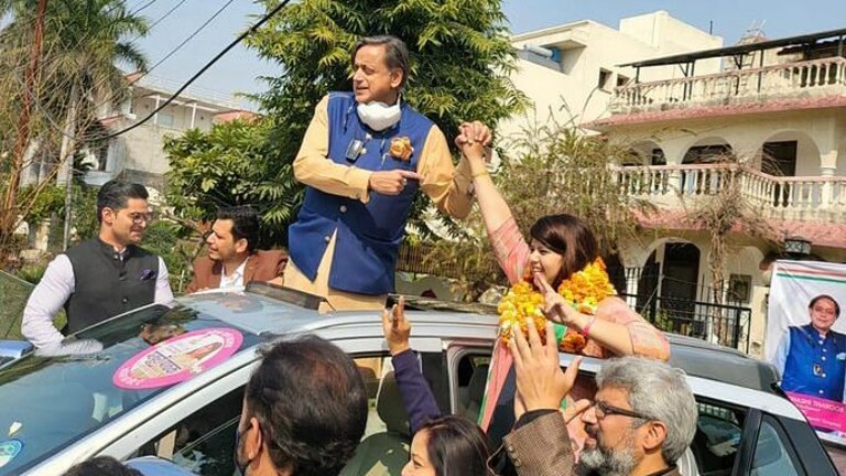 UP इलेक्शन: शशि थरूर बोले- ‘इस चुनाव में वोट दिल्ली तक भेजेगा संदेश’ UP Tak