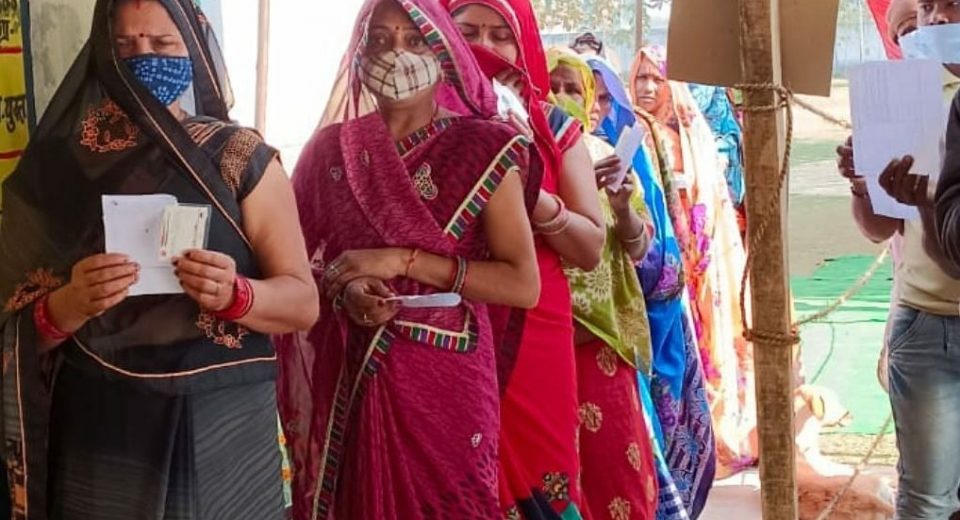 श्रावस्ती: इस बूथ पर सुबह 7 बजे से 11 बजे तक पड़े सिर्फ 7 वोट, क्यों नहीं निकल रहे लोग? UP Tak