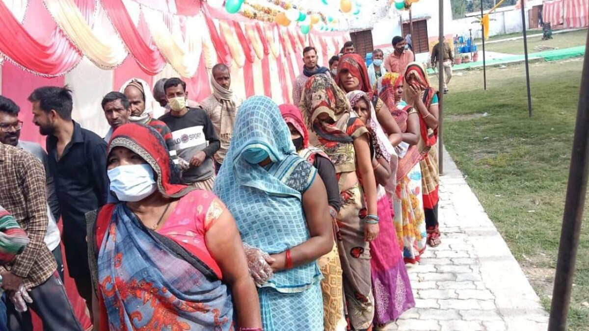 UP चुनाव का ‘महा एग्जिट पोल’: कौन बना रहा योगी सरकार, कहां हो रही अखिलेश की वापसी, जानें UP Tak