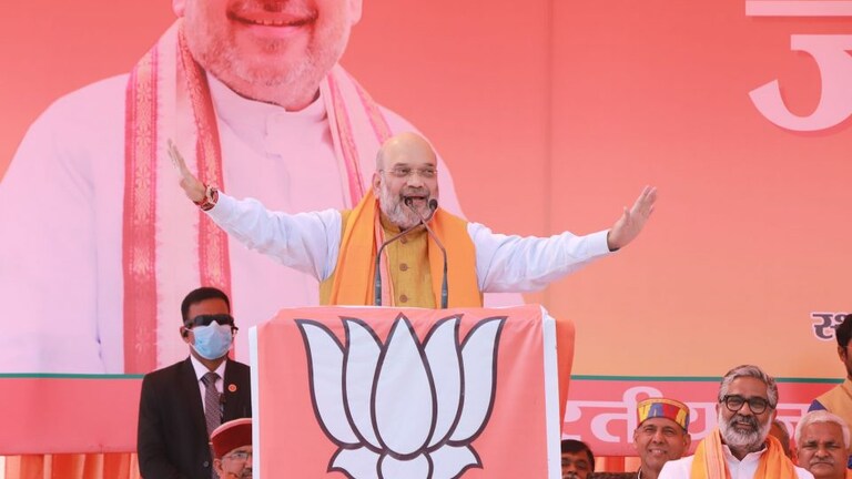 UP चुनाव: अमित शाह बोले- ‘साइकिल की सवारी की तो फिर से बिजली यूपी से गायब हो जाएगी’ UP Tak