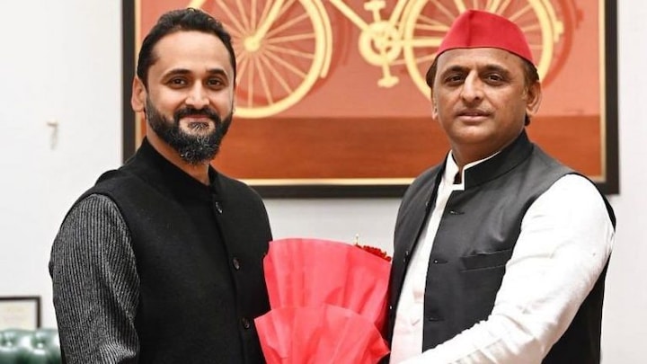 UP चुनाव: वोटिंग से पहले रीता जोशी के बेटे ने की अखिलेश से मुलाकात, क्या हैं सियासी मायने? UP Tak