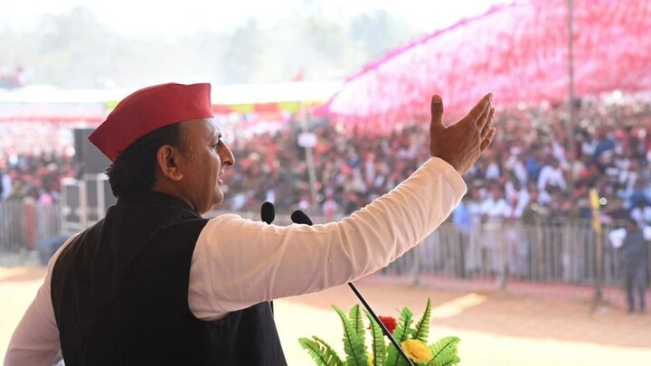 ‘फर्जी लेटर पैड बनाकर वोट ट्रांसफर करने की अपील’, SP ने चुनाव आयोग से की शिकायत UP Tak