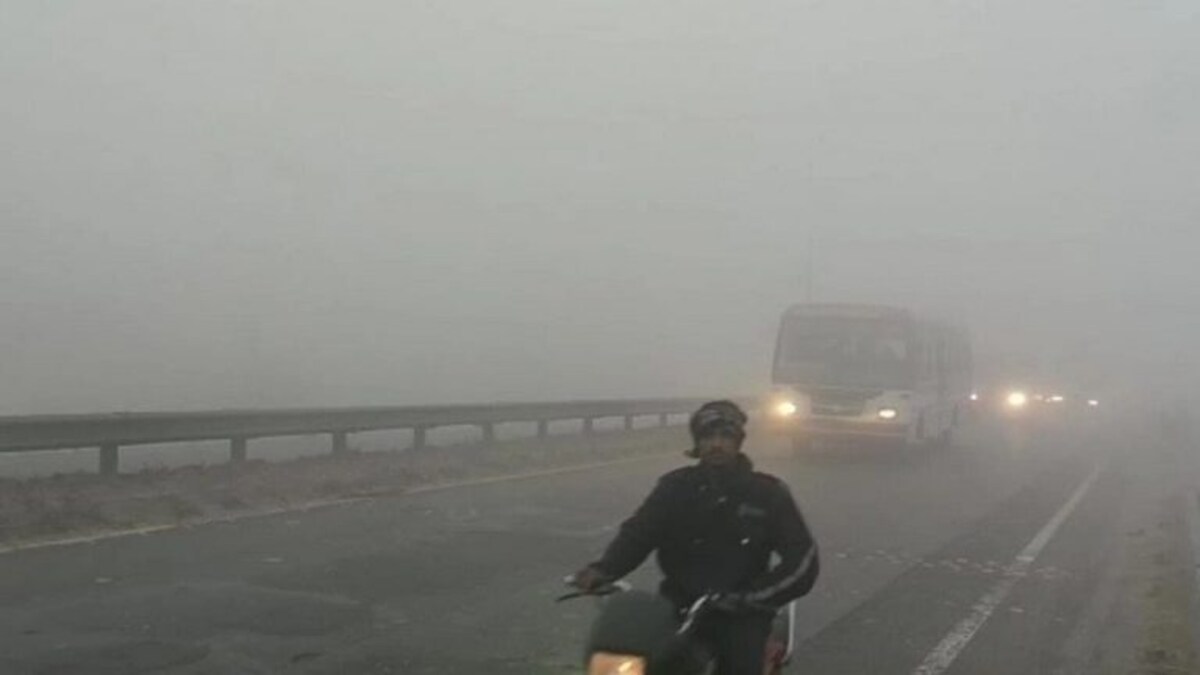 30 दिसंबर को लखनऊ, अमेठी समेत इन जिलों में पड़ेगा घना कोहरा, IMD ने जारी किया रेड अलर्ट UP Tak