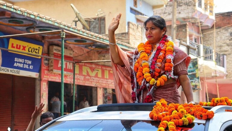 केशव मौर्य को हराने वालीं पल्लवी पटेल के पति ने पार्टी से दिया इस्तीफा, जानें क्या है वजह? UP Tak