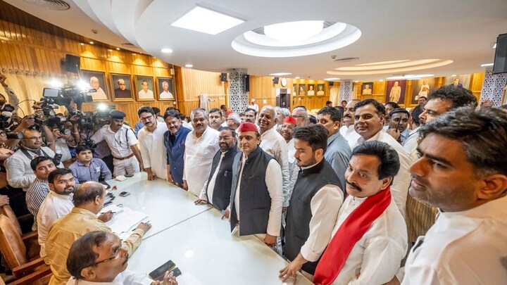 MLC चुनाव: स्वामी प्रसाद मौर्य संग मुकुल, जासमीर, शाहनवाज ने किया नामांकन, जानें इन्हें UP Tak