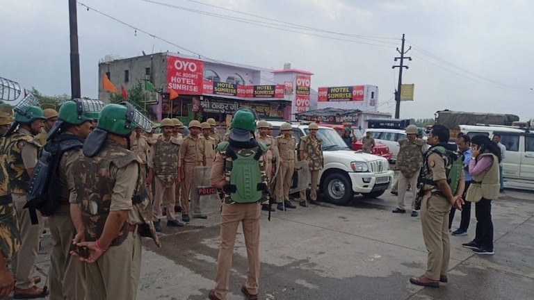 ‘अग्निपथ’ प्रदर्शन: अलीगढ़ से गिरफ्तार 35 लोगों में नौ कोचिंग संचालक भी शामिल UP Tak