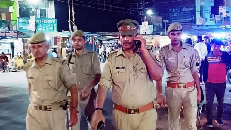 प्रयागराज पुलिस ने अफवाहों की सूचना इन नबंरों पर देने के लिए कहा, साथ ही दी ये चेतावनी UP Tak