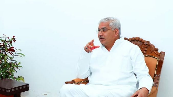 राज्य मंत्री मयंकेश्वर ने भरा 500 रुपये का अर्थदंड, आचार संहिता उल्लंघन का मुकदमा समाप्त UP Tak