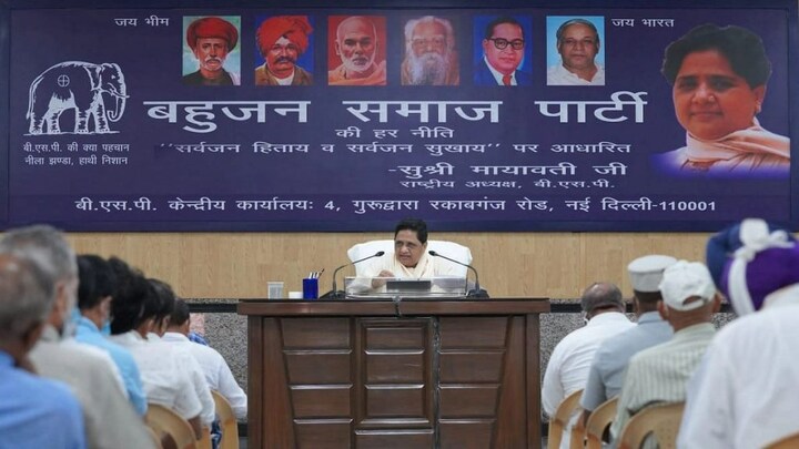 यूपी सरकार की गलत नीतियों की वजह से महंगाई-बेरोजगारी बढ़ती जा रही, जनता त्रस्त है: मायावती UP Tak