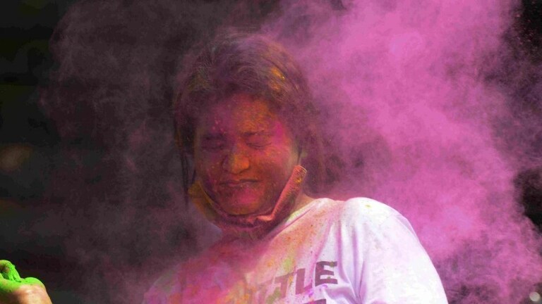 होली और शब-ए-बरात को लेकर ट्रैफिक पुलिस हुई एक्टिव, जारी किए ये दिशा निर्देश होली और शब-ए-बरात को लेकर ट्रैफिक पुलिस हुई एक्टिव, जारी किए ये दिशा निर्देश