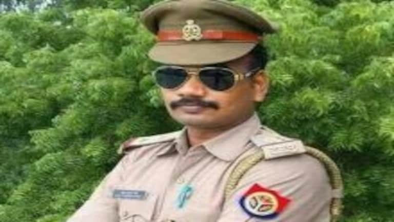 प्रयागराज: बाथरूम में मिली दारोगा की बॉडी, शरीर पर था सिर्फ अंडरवियर, पुलिस जांच में जुटी UP Tak