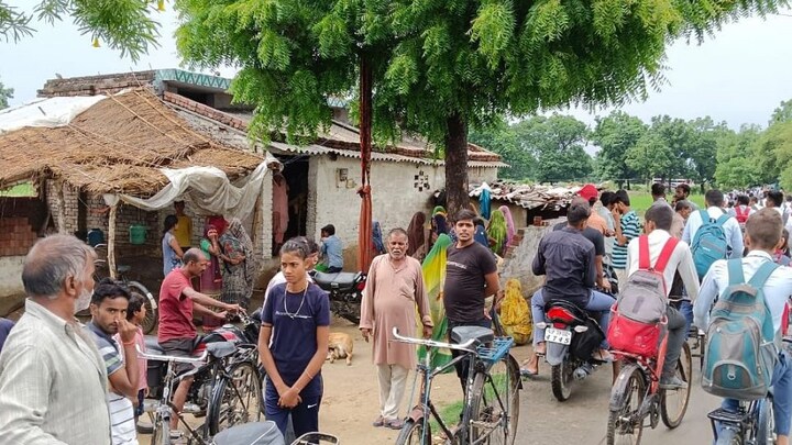 प्रयागराज में नहीं थम रहा आकाशीय बिजली का कहर, लाइटनिंग से फिर हुई 2 की मौत, 3 घायल UP Tak