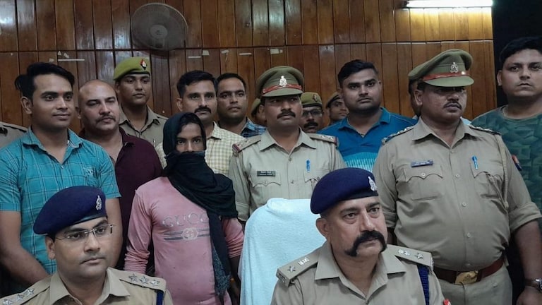 बहराइच: ‘चोरवा कहकर चिढ़ाता था आटा चक्की कारखाना मालिक, गुस्साए युवक ने कर दी हत्या’ UP Tak