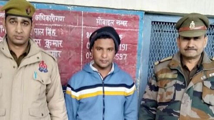 आगरा: ट्रेन के बाथरूम में छात्रा के साथ छेड़छाड़, कोच अटेंडेट पर लगा बड़ा आरोप UP Tak