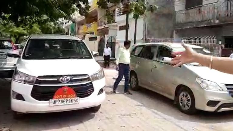 UP की इन पार्टियों का नाम तक नहीं जानते लोग, फिर भी मिला करोड़ों का चंदा, पड़े IT के छापे UP Tak