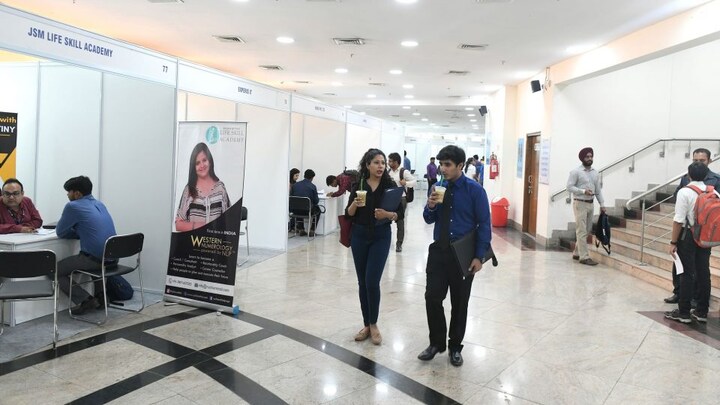 यूपी राज्य विद्युत निगम में निकलीं भर्तियां, जानें कितनी है सैलरी, कैसे कर सकते हैं आवेदन UP Tak