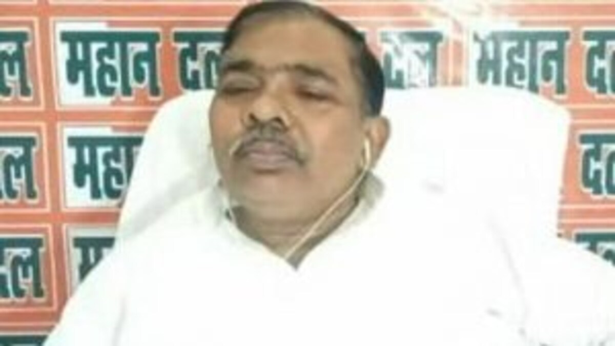 केशव देव मौर्या का FB पेज हैक कर बदमाशों ने चलाया उल्टी सीधी मूवी, हुई शिकायत UP Tak