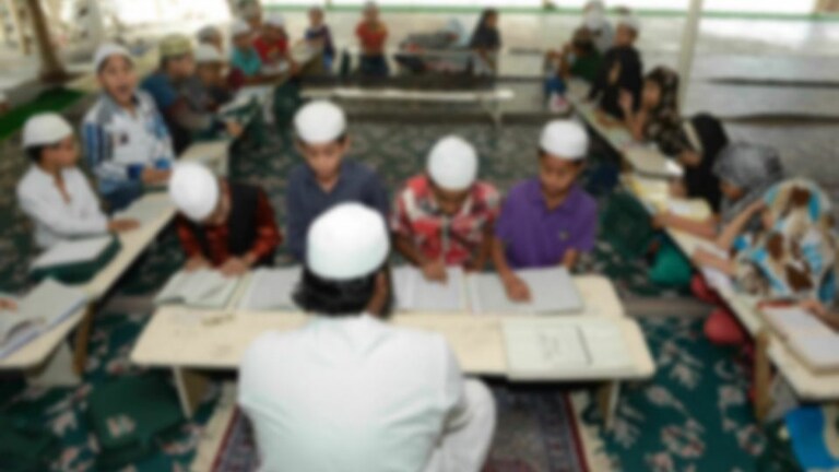 UP में मदरसों के बाद अब वक्फ संपत्तियों की होगी जांच, शासन ने सभी कमिश्नर-DM को लिखा लेटर UP Tak