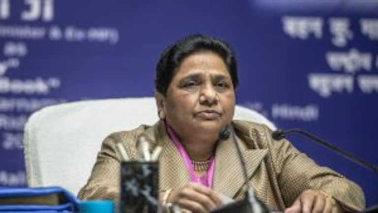 चंदौली की घटना का जिक्र कर मायावती का SP पर हमला, ‘अभी विजय भी नहीं मिली और ये हाल?’ UPTak