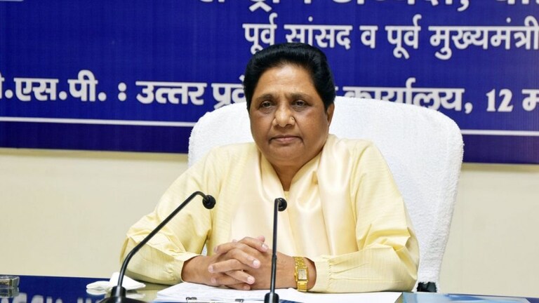 RSS-BJP पर हमला! ये कवायद सिर्फ मुस्लिम वोटों के लिए या पुराने फॉर्म में लौट रहीं मायावती? UP Tak